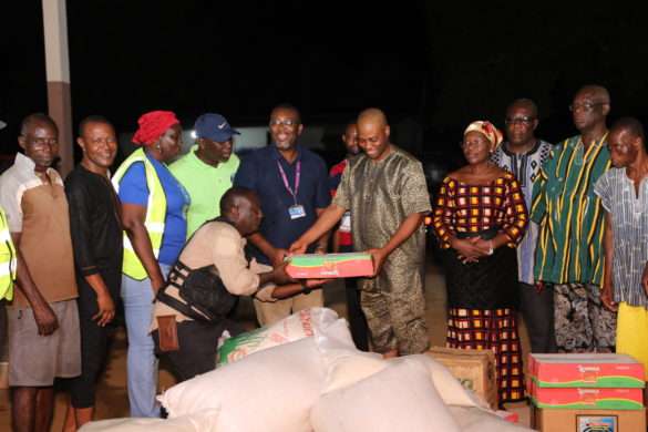 Presentation-of-relief-items-to-Mepe-Traditional-Council